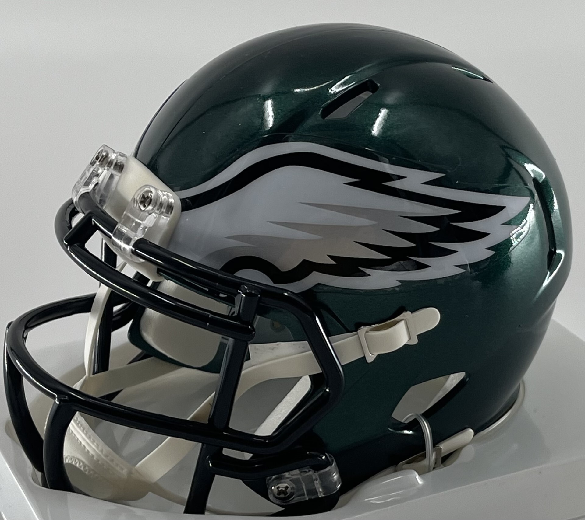 D'Andre Swift Signed Eagles Speed Mini Helmet (JSA)