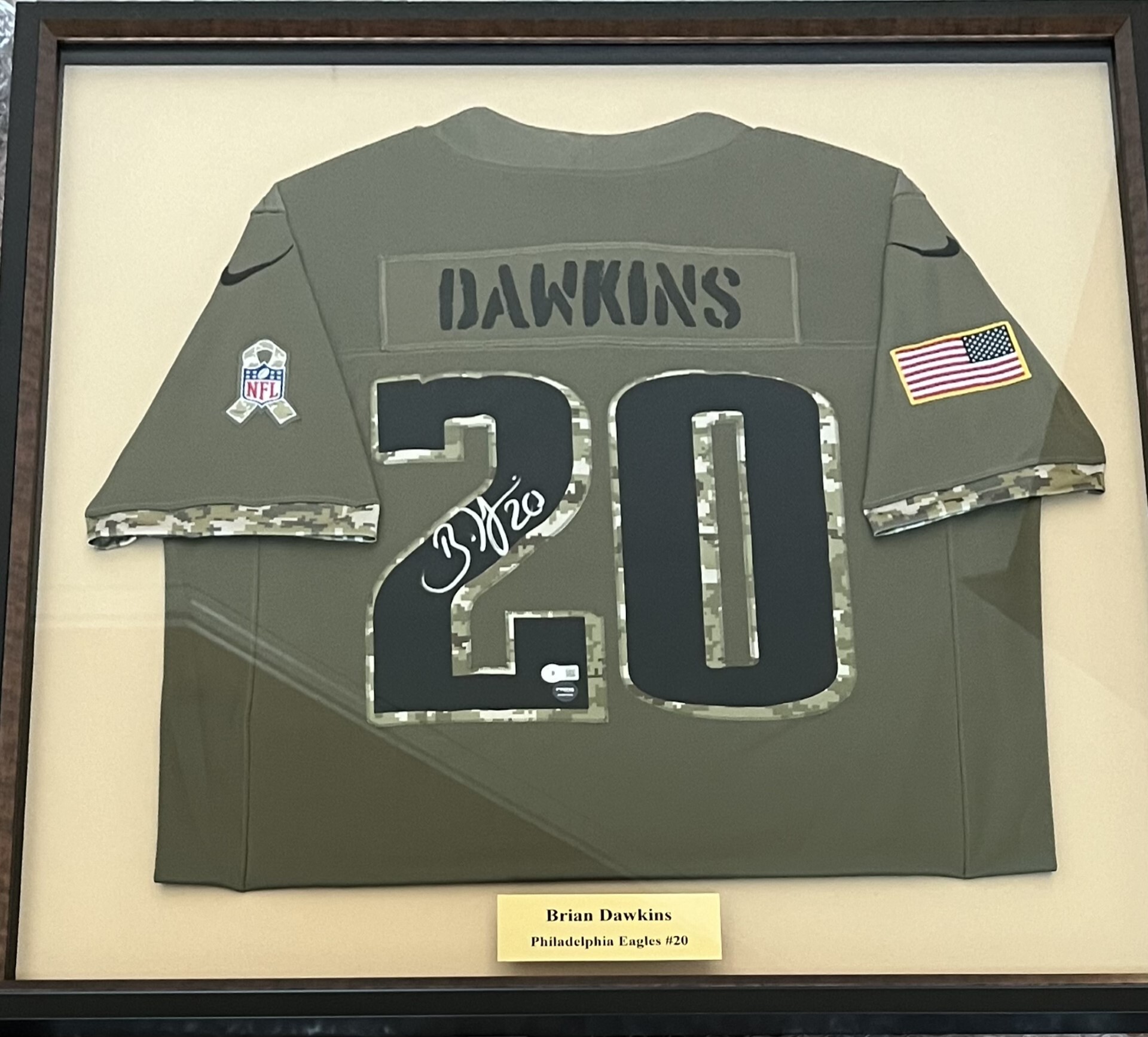 Dawkins salute top to service jersey