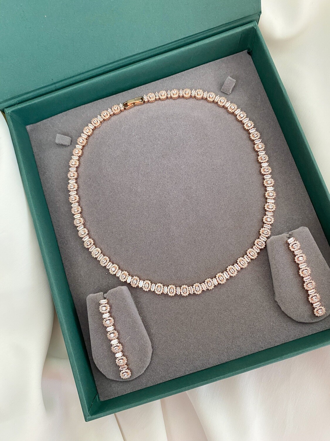Naolli MilGrain Rosegold Cz Diamond Necklace Set