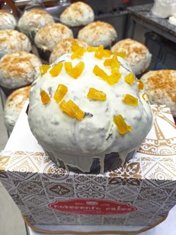 PANETTONE ANANAS, ALBICOCCA E CIOCCOLATO BIANCO