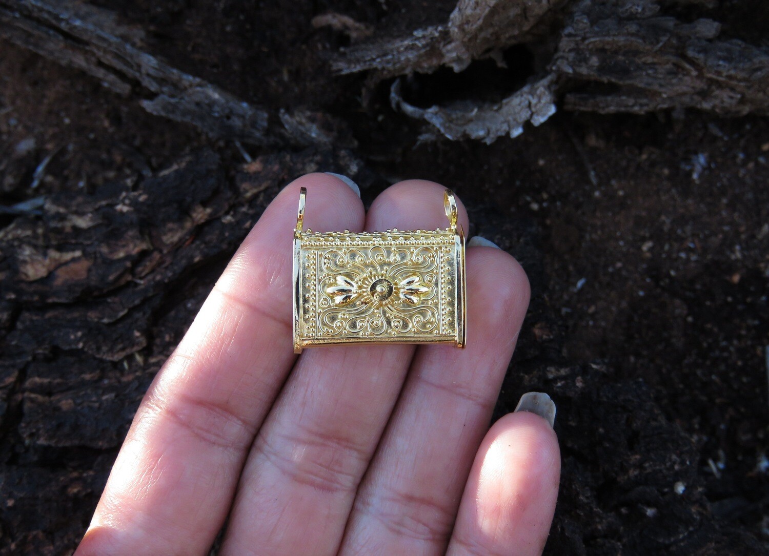 18k Gold Plated Bali Locket Pendant GPP-148