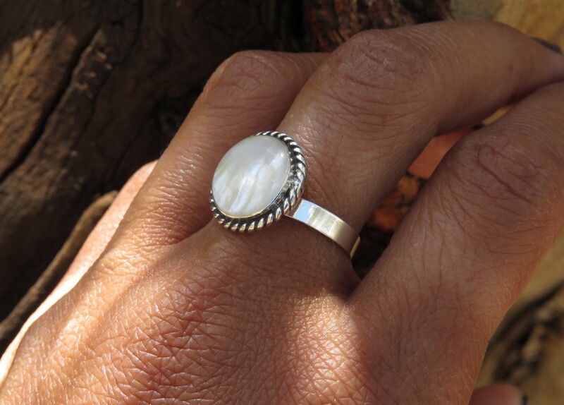 Handmade Sterling Silver and White Shell Ring RI-961