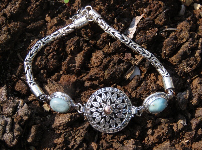 Sterling Silver Larimar Bracelt with 18k Gold Highlight SBB-622