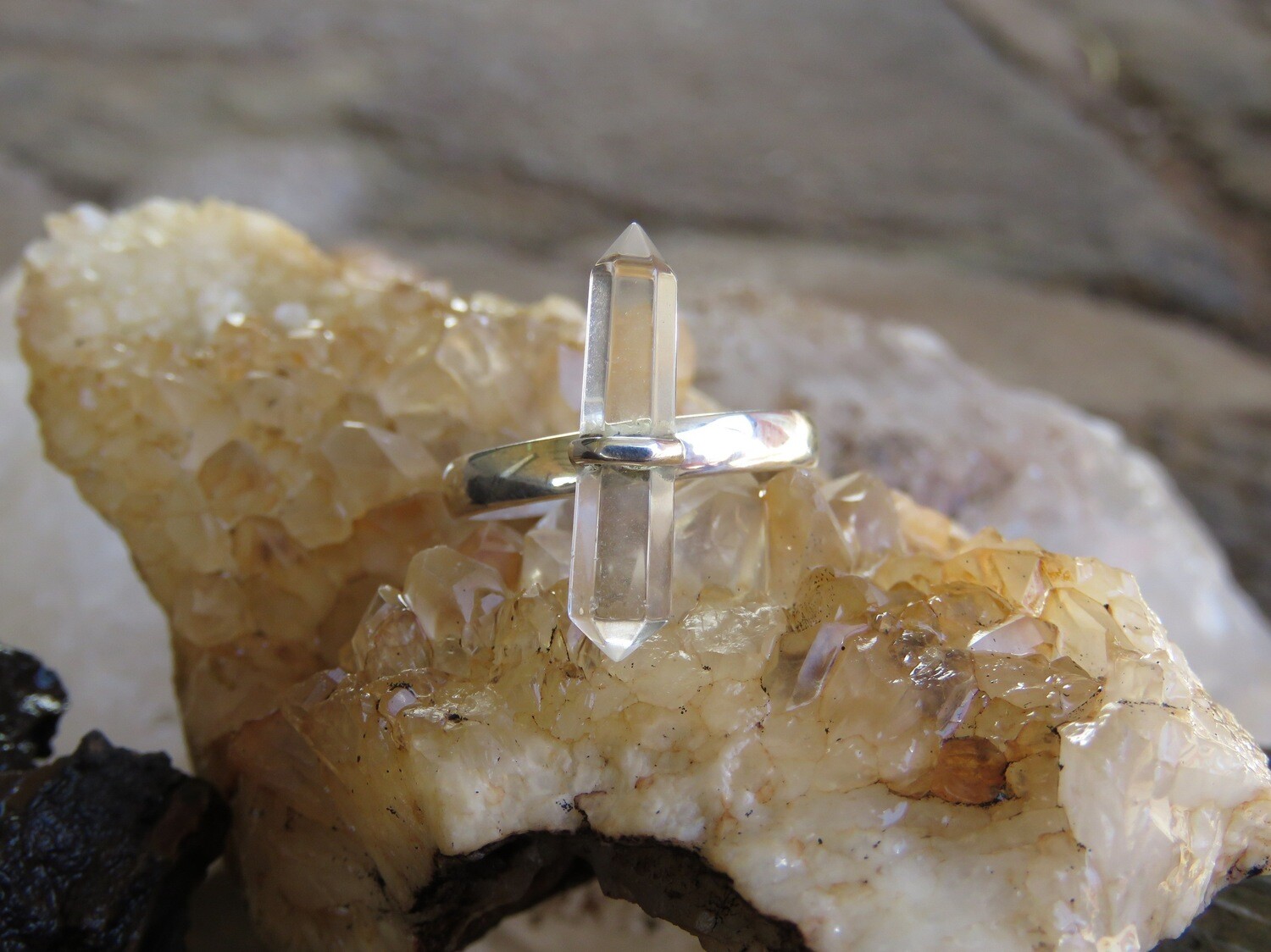 Sterling Silver Natural Quartz Crystal Ring RI-991
