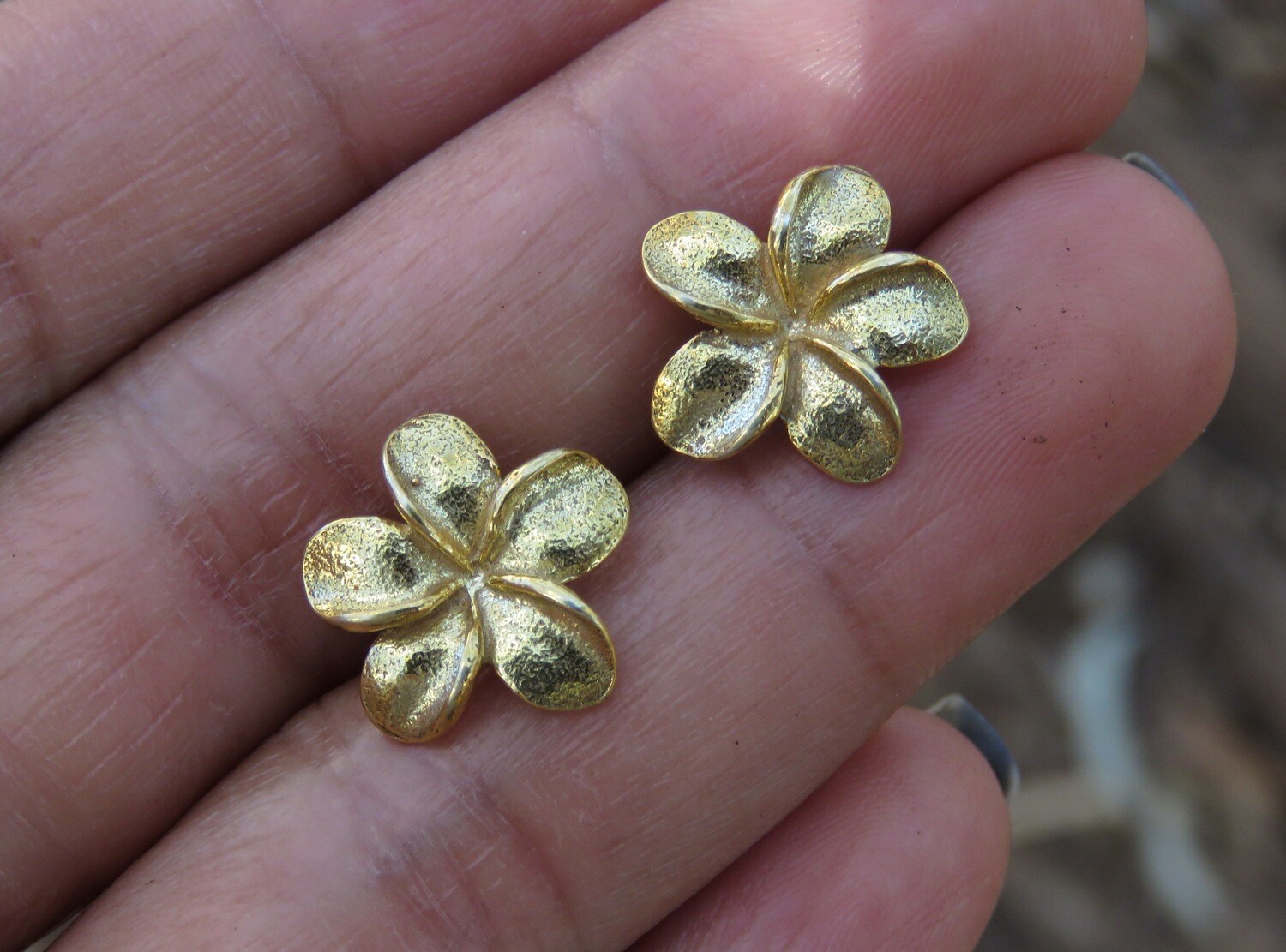 18k Gold Plated Bali Frangipani Flower Earrings GPE-162