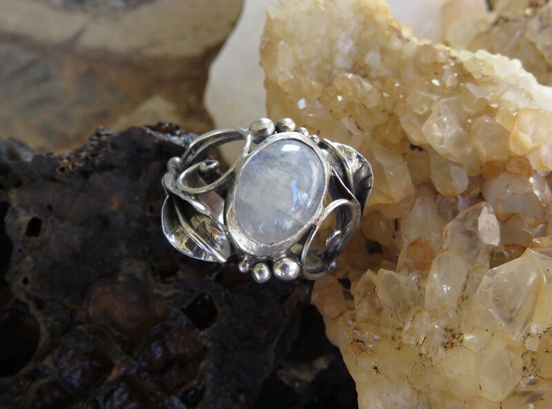 Sterling Silver Rainbow Moonstone Leaf Design Ring RI-992