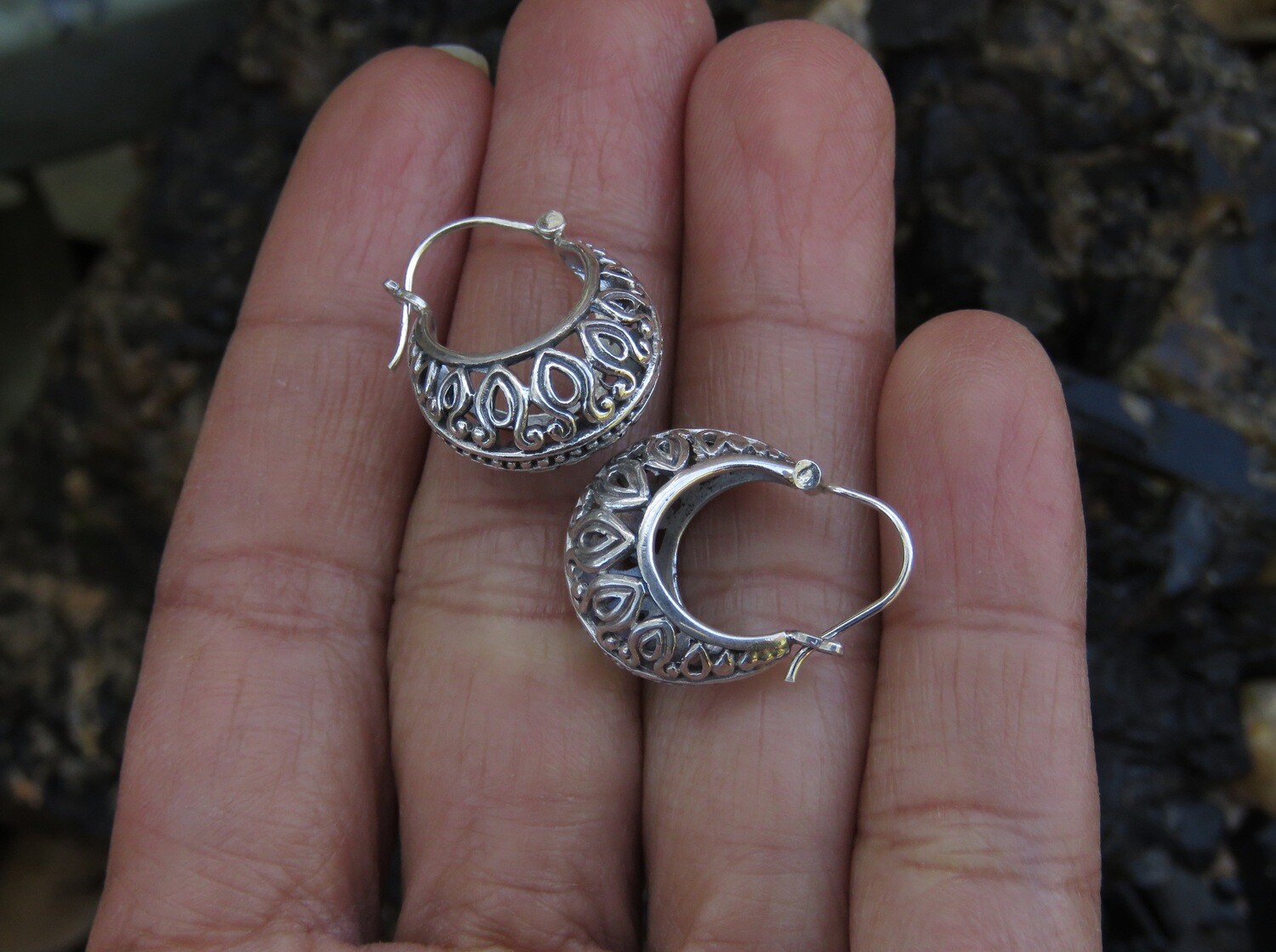 Sterling Silver Ornate Bali Hoop Style Earrings SE-409