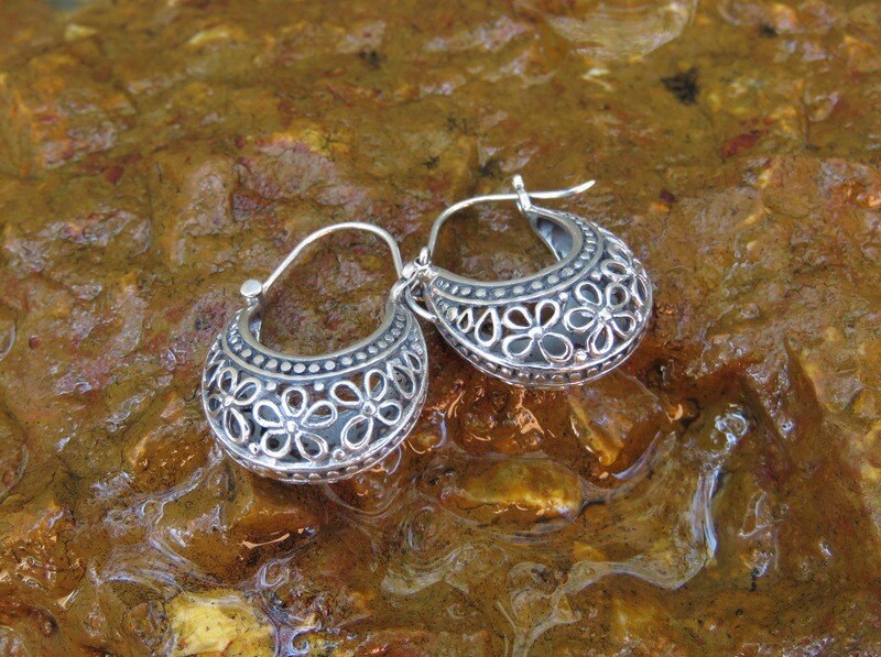 Sterling Silver Bali Design Hoop Earrings SE-411