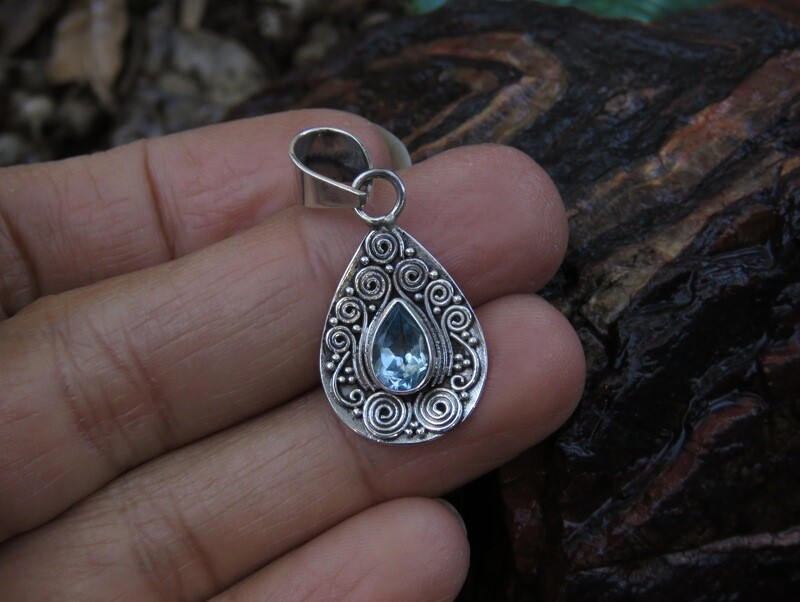 Sterling Silver Blue Topaz Bali Scollwork Pendant SP-1168