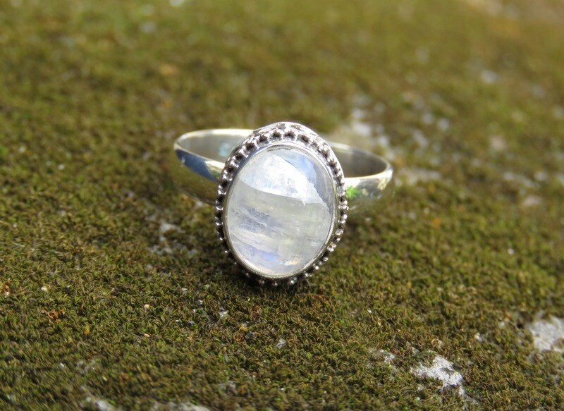 Sterling silver, Rainbow moonstone, Bali Scrollwork, Women&#39;s ring RI-1015