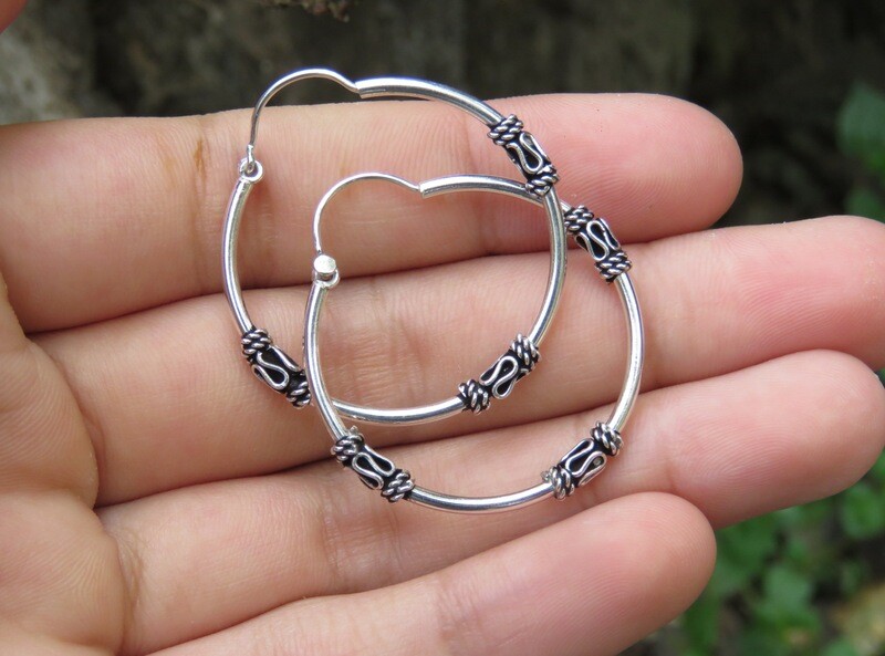 Sterling Silver, Tribal Motif, Bali Hoop Earrings SE-412