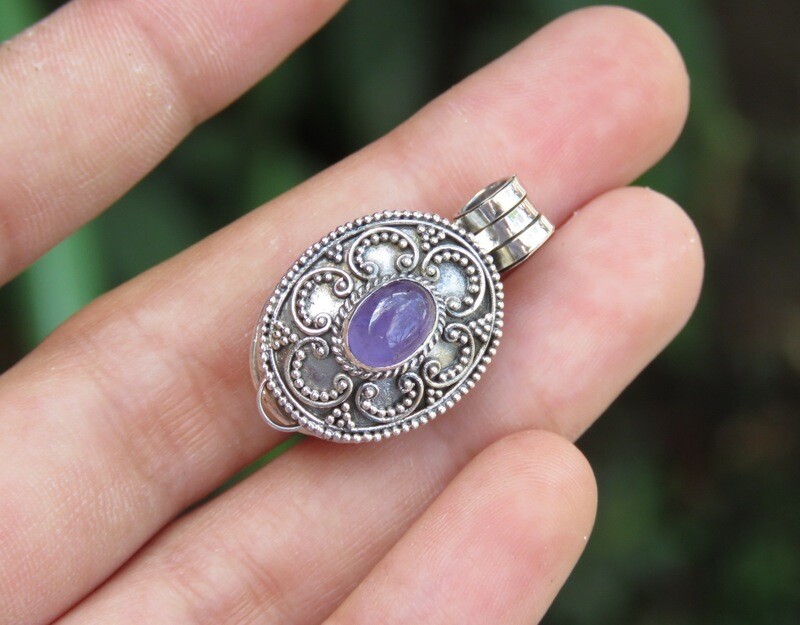 Sterling Silver Amethyst Gemstone Bali Motif Locket Pendant LP-315
