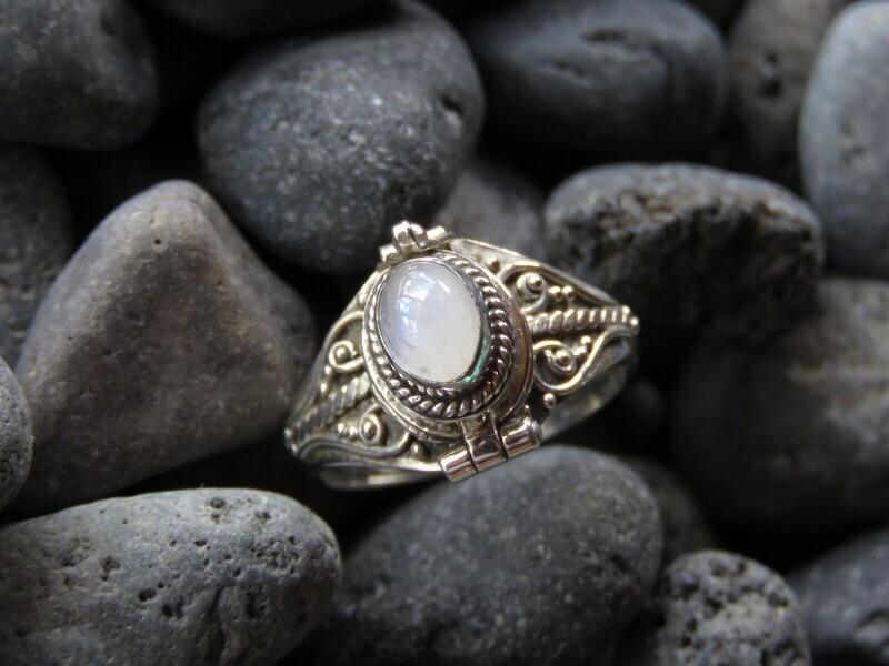 Sterling Silver Rainbow Moonstone Bali Locket Ring LR-104