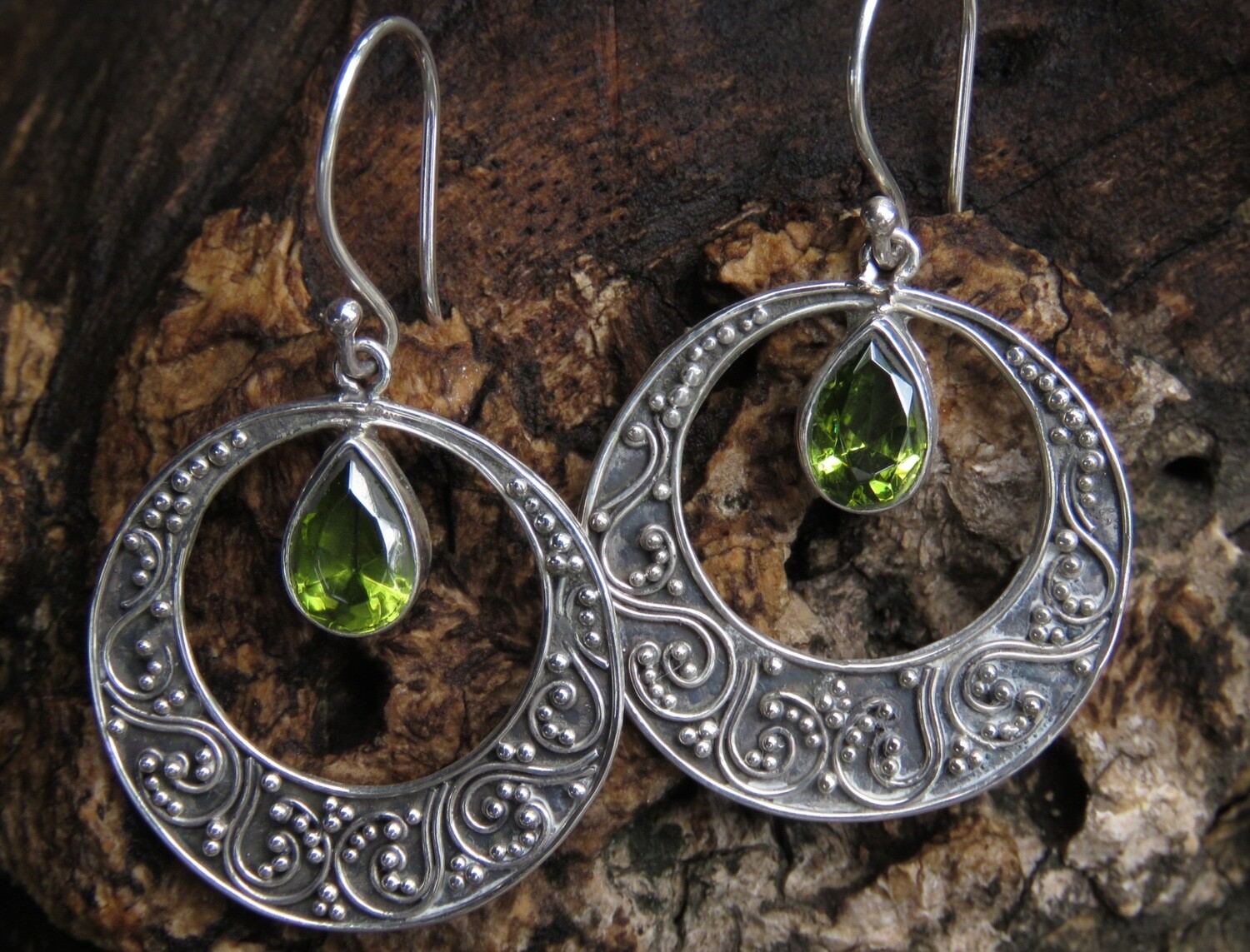 Sterling Silver, Peridot Gemstone, Round Dangle Earrings ER-1105