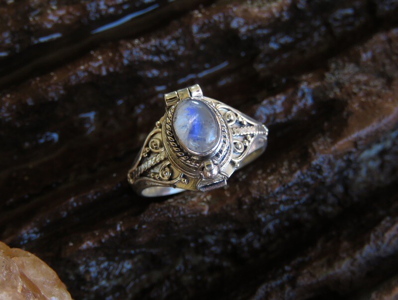 Sterling Silver Rainbow Moonstone Bali Locket Ring LR-110