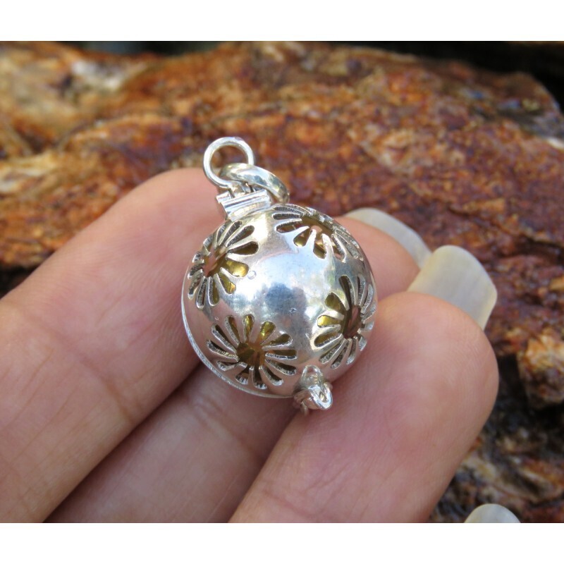Sterling silver 16mm Snow Flake Design Harmony Ball Pendant HB-479