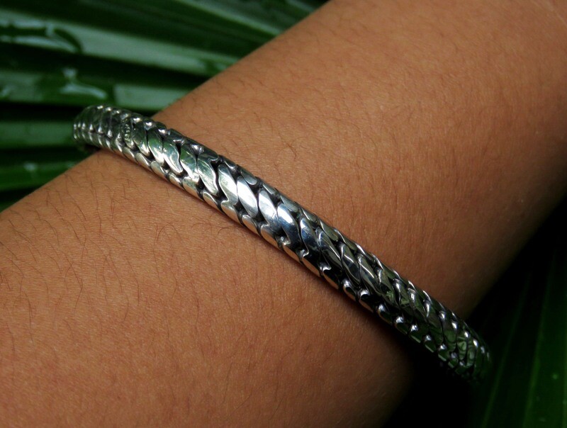 Sterling Silver, Women&#39;s Bangle, Silver Bangle SBB-636