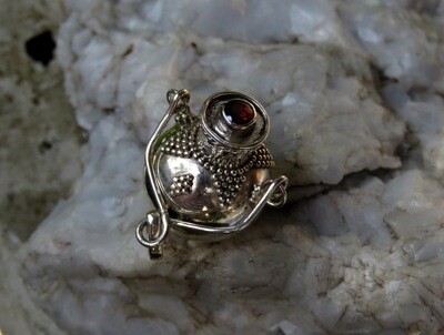 Sterling silver, Garnet Gemstone, Perfume Pendant, Cremation Pendant PP-548