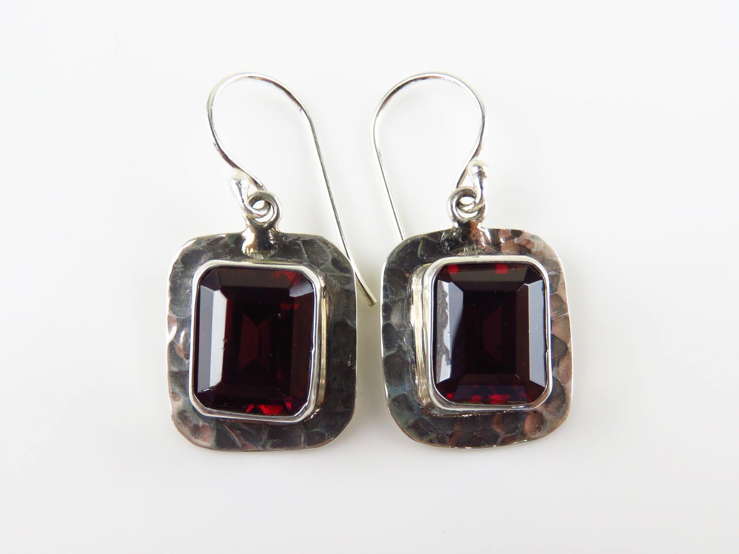 Sterling Silver, Garnet, Hammered, Gemstone Earrings ER-1124