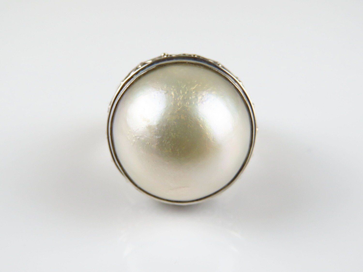 Sterling Silver, Mabe Pearl, Round Shape, Gemstone Ring