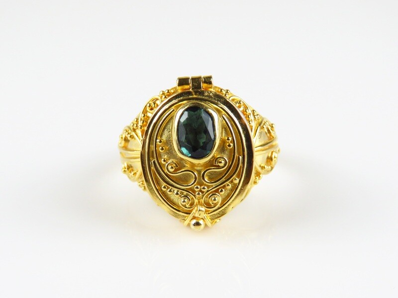 Sterling Silver, Green Quartz, 18k Gold Plated, Locket Ring