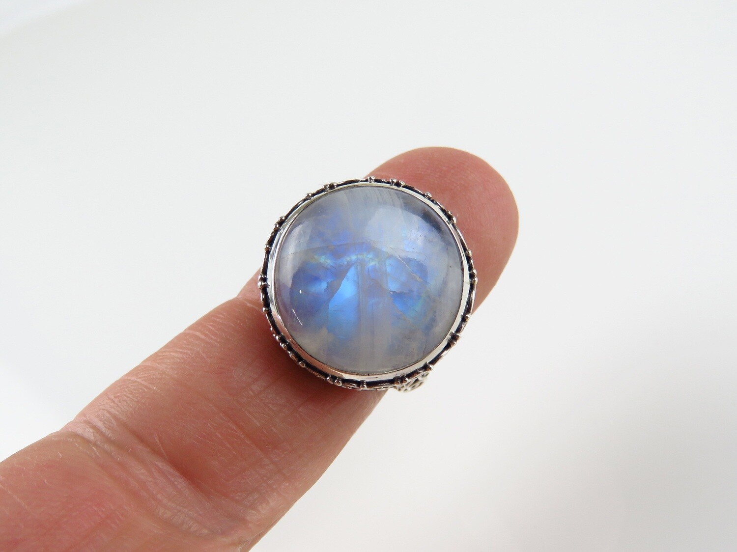Sterling Silver, Round Shape, Rainbow Moonstone, Gemstone Ring