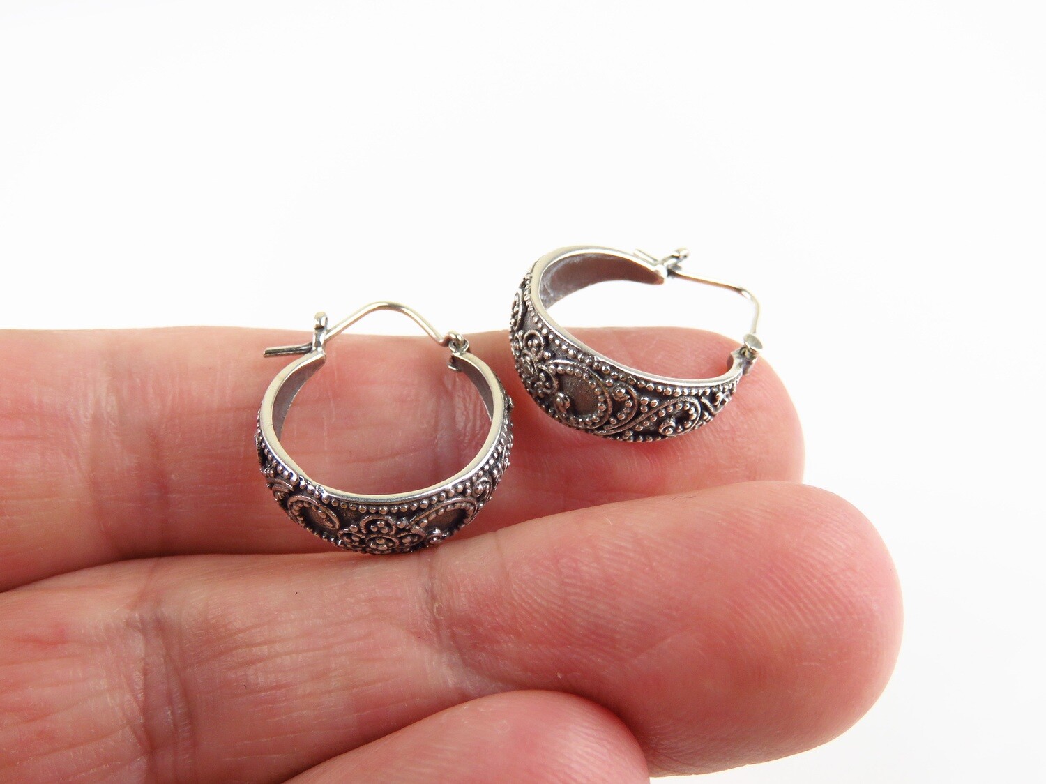 Sterling Silver, Bali Style, Hoop Earrings SE-433