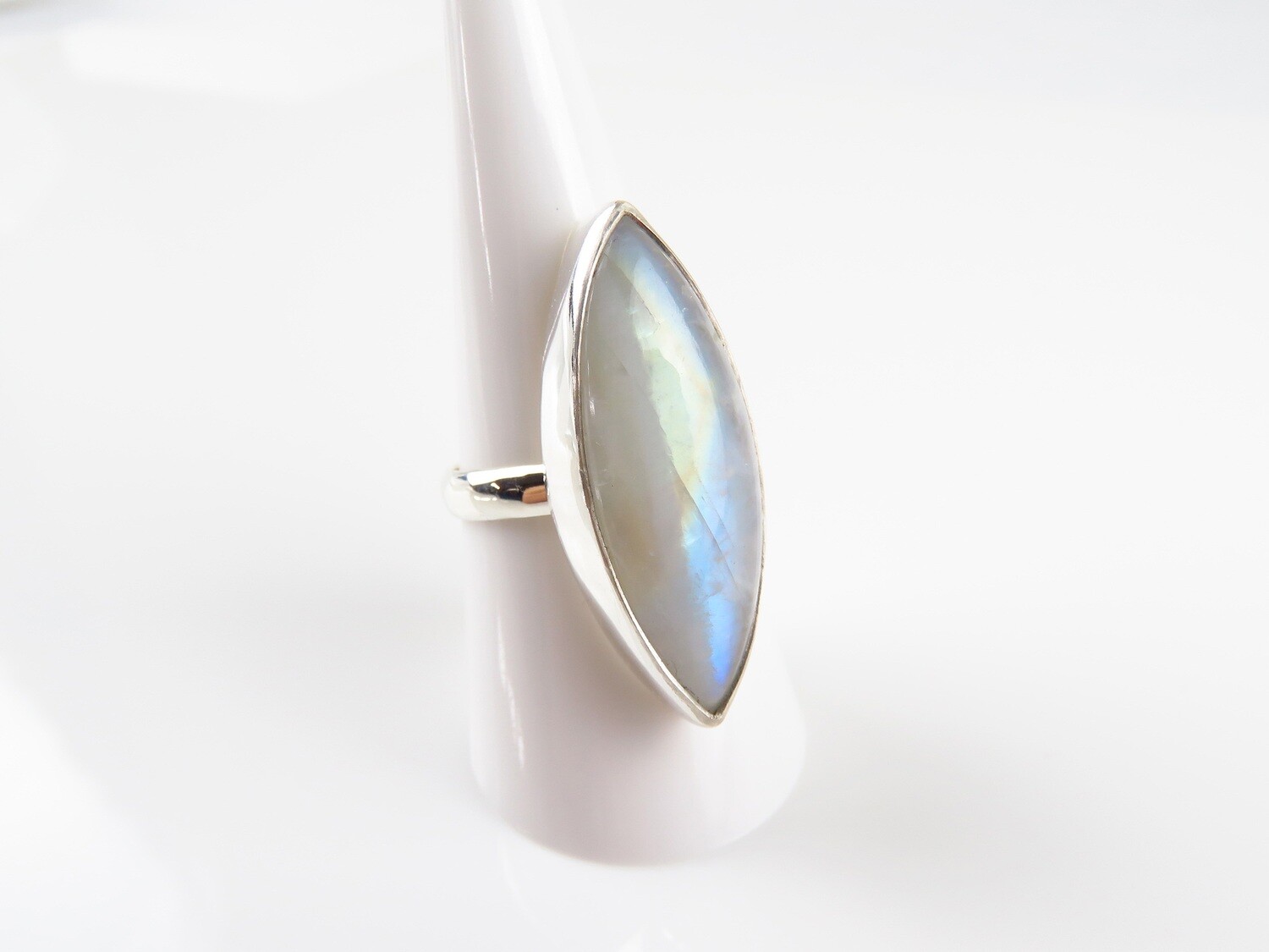 Sterling Silver, Rainbow Moonstone, Gemstone Ring RI-1082