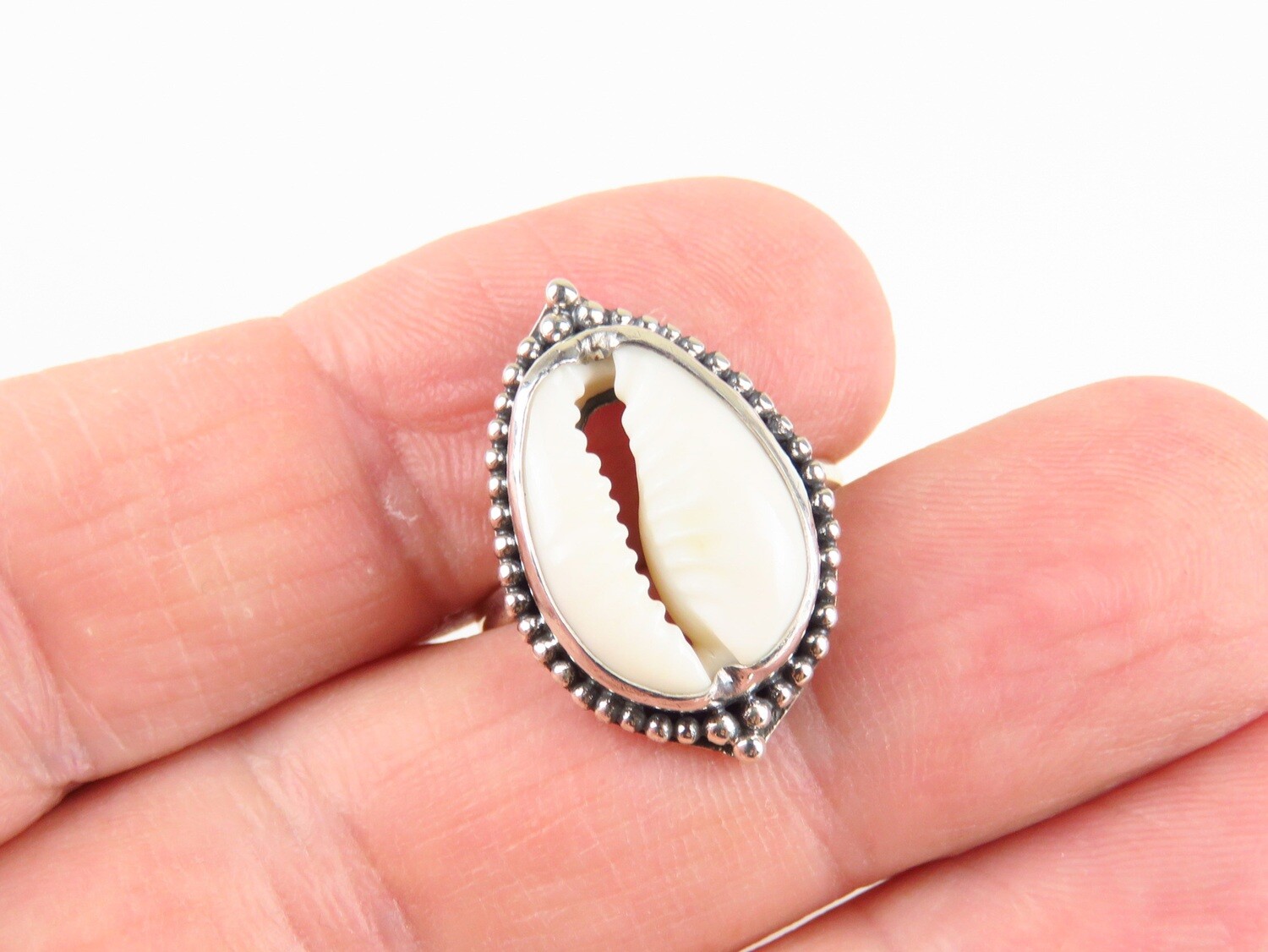 Sterling Silver, White Shell Ring SSR-101