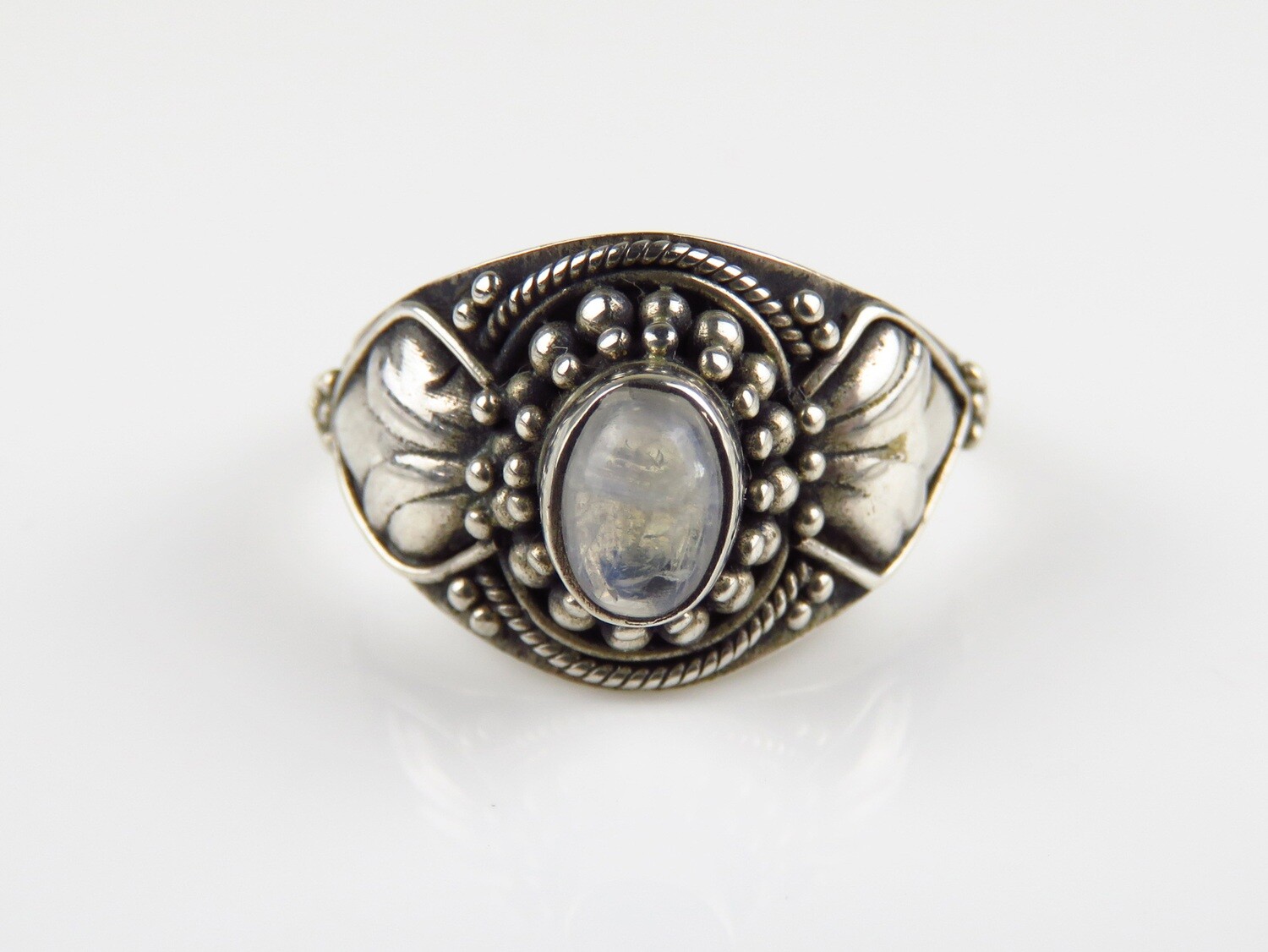 Sterling Silver, Rainbow Moonstone Gemstone, Leaf Design Ring RI-1114