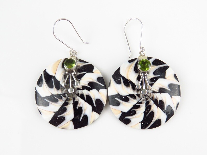 Sterling Silver, Peridot Gemstone, Shell, Round Earrings SSE-120
