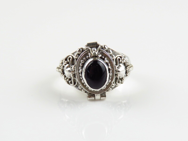 Sterling Silver, Black Onyx, Gemstone Locket Ring LR-140