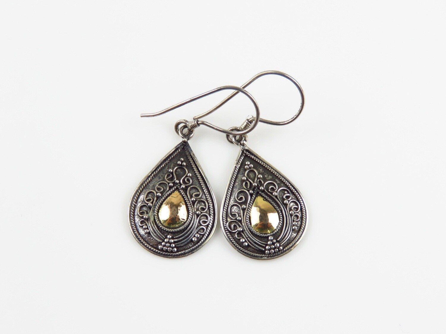 Sterling Silver, 18k Gold, Jawan Style, dangle earrings SE-463