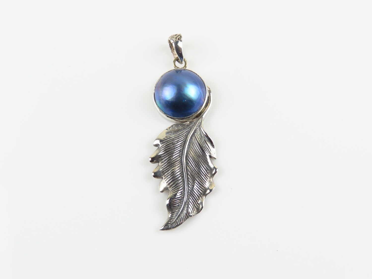 Sterling Silver, Mabe Pearl, Leaf Design Pendant SP-1241