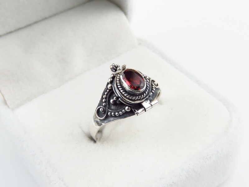 Sterling Silver, Garnet Gemstone, Bali, Locket Ring LR-160