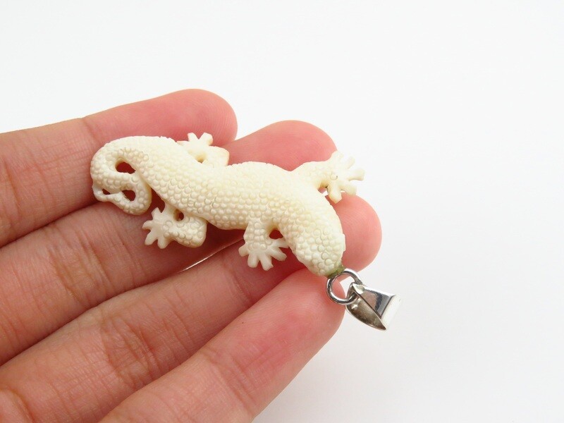 Sterling Silver, Carved Ox Bone, Gecko Design Pendant BP-153