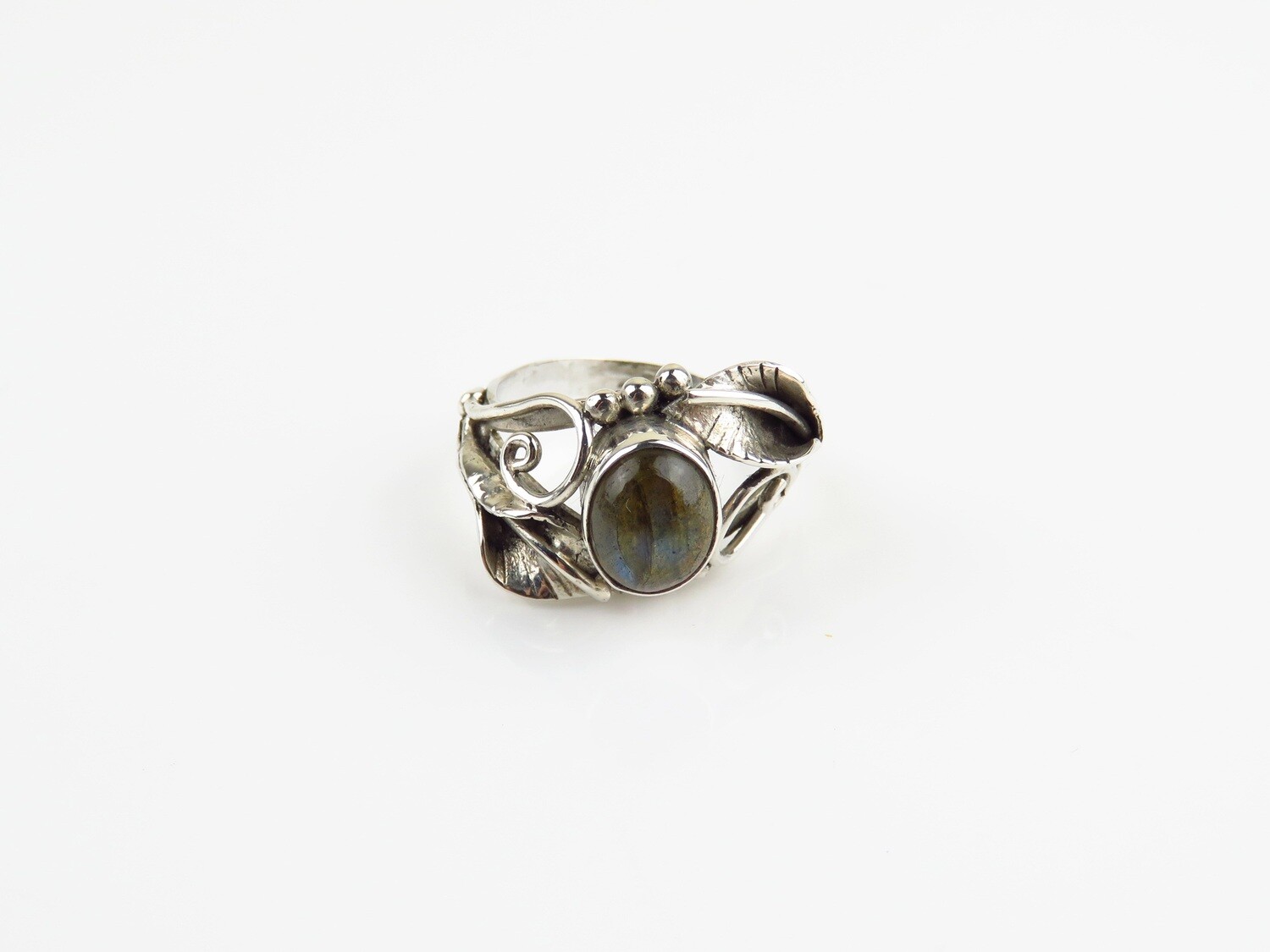 Sterling Silver, Labradorite, Leaf Design, Gemstone Ring RI-1168