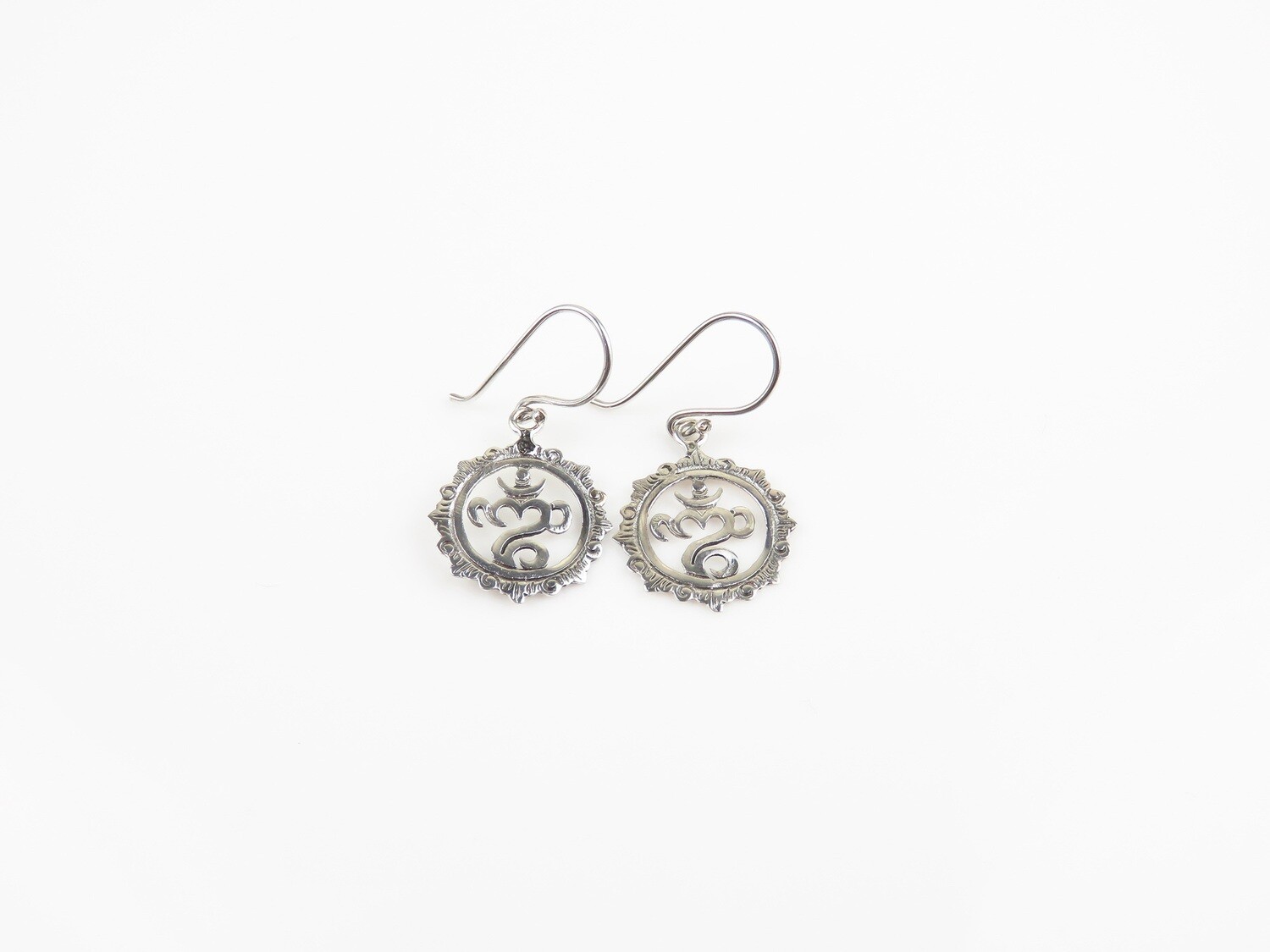 Sterling Silver, Bali Om Design, Dangle Earrings SE-485