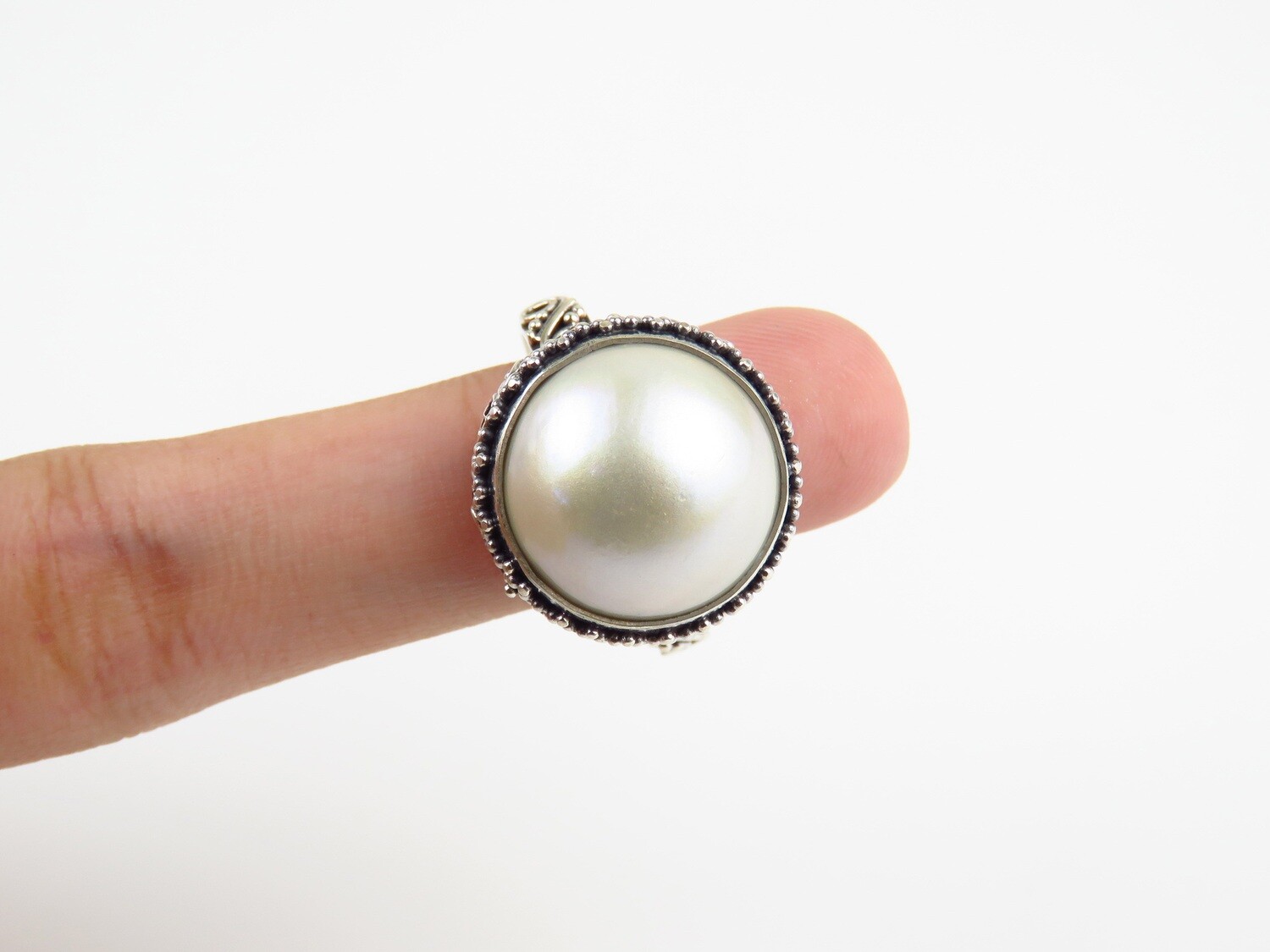 Sterling Silver, Pearl, Bali Motif Ring RI-1191