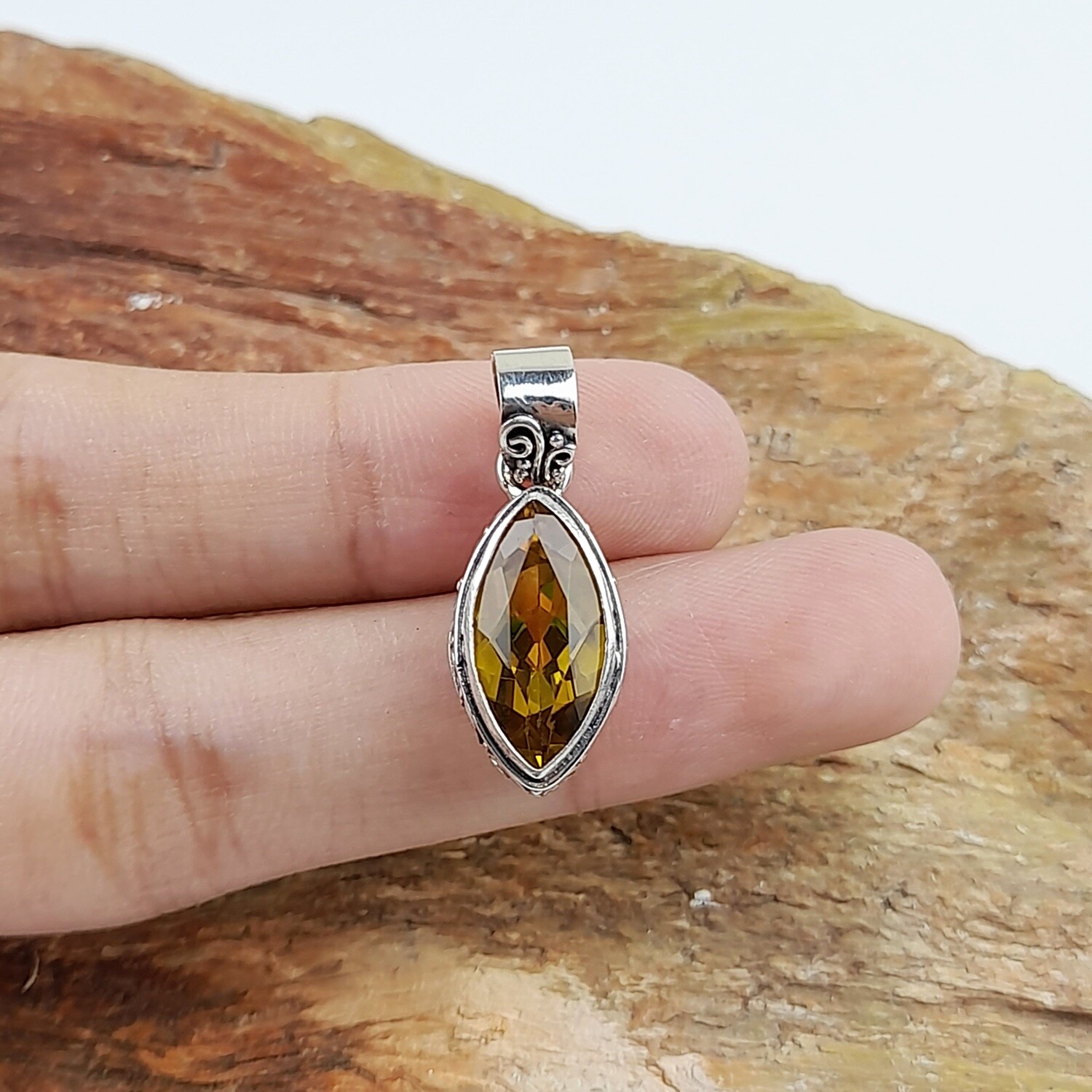 Sterling Silver, Citrine Gemstone, Bali Design Pendant GP_959