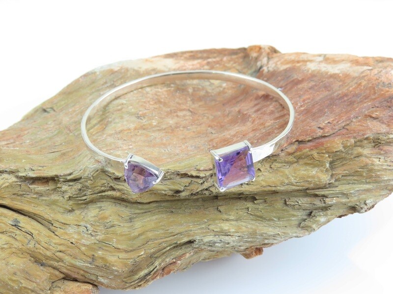Sterling silver, Amethyst, Hammered, Gemstone bangle BB_243