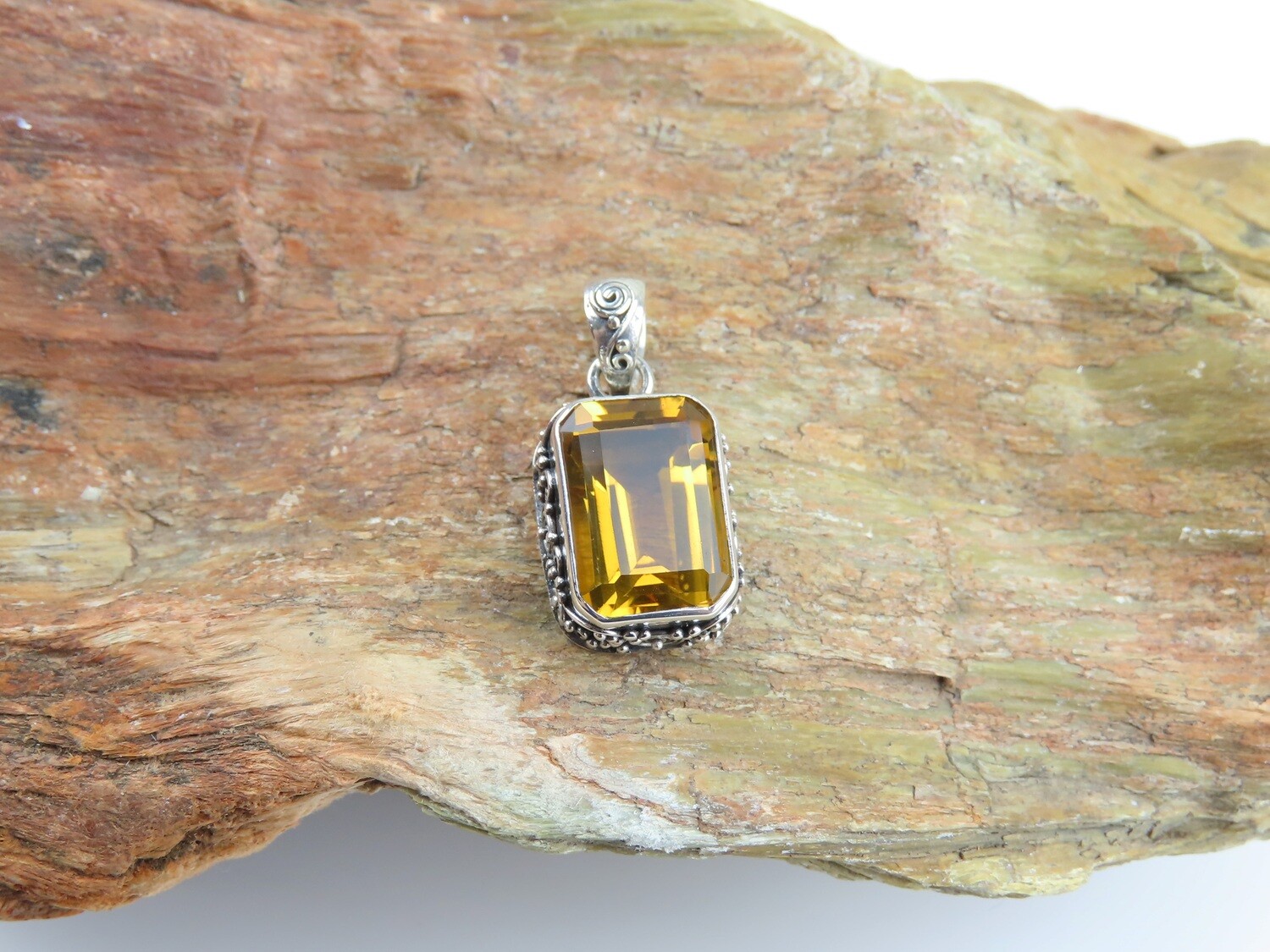 Sterling silver, Citrine, Bali pendant GP_1003