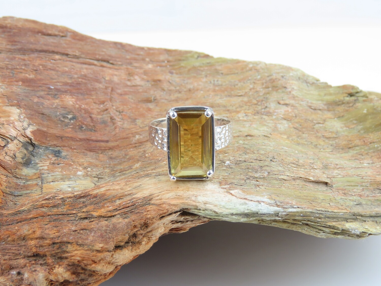 Sterling silver, Citrine, Hammered band ring
