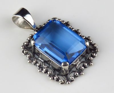 Sterling Silver Blue Quartz Gemstone Pendant BGP-1086J
