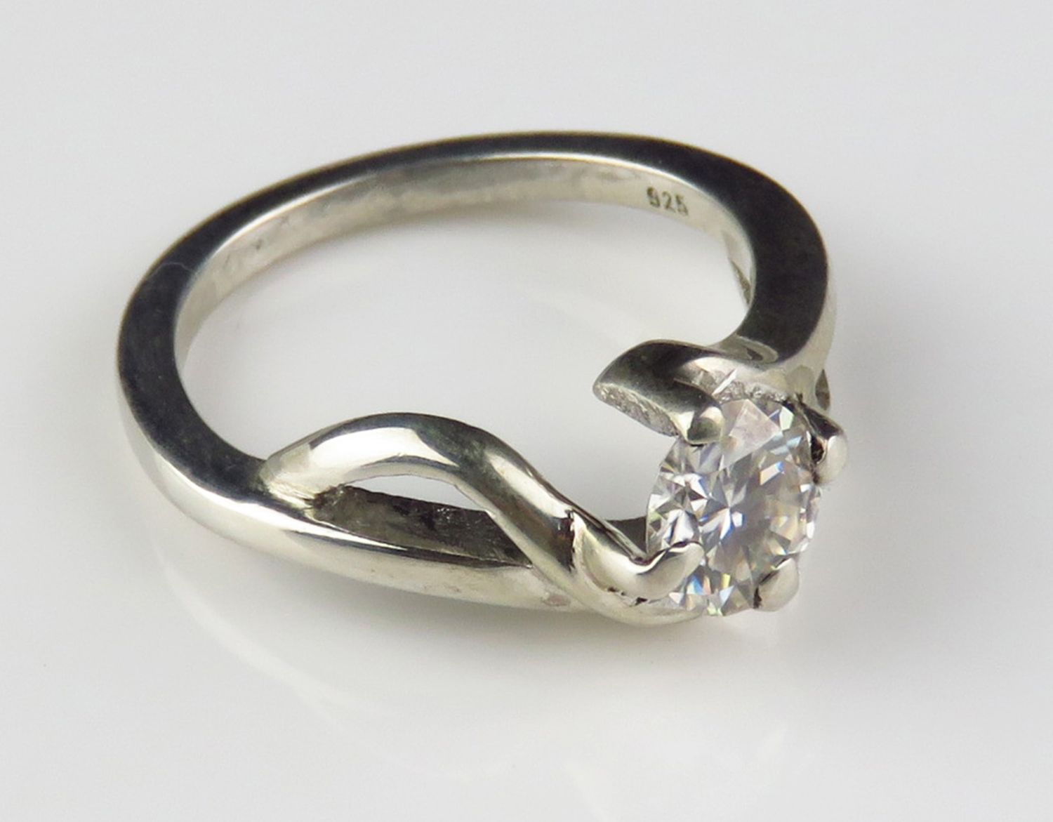 Sterling Silver Moissanite Gemstone Ring BR_1262J