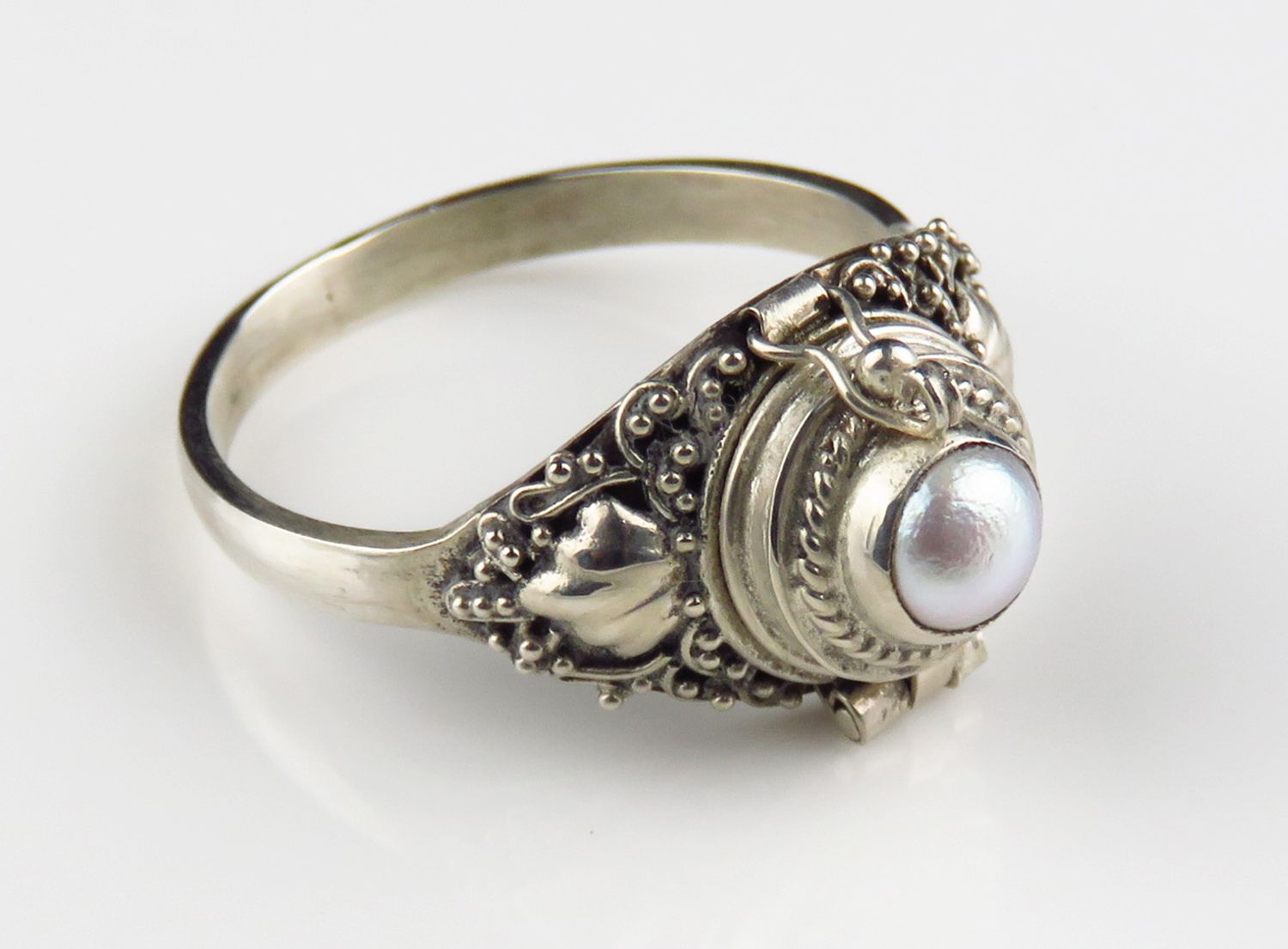 Sterling Silver Pearl Locket Ring BR-1030J