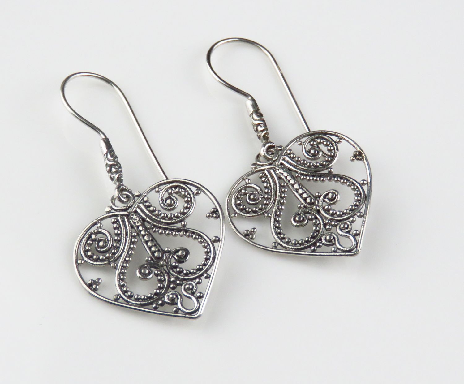 Sterling Silver Hearth Shape Flower Design Dangle Earring BERG-548J
