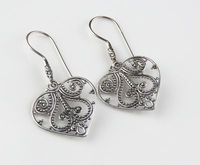 Sterling Silver Hearth Shape Flower Design Dangle Earring BERG-548J