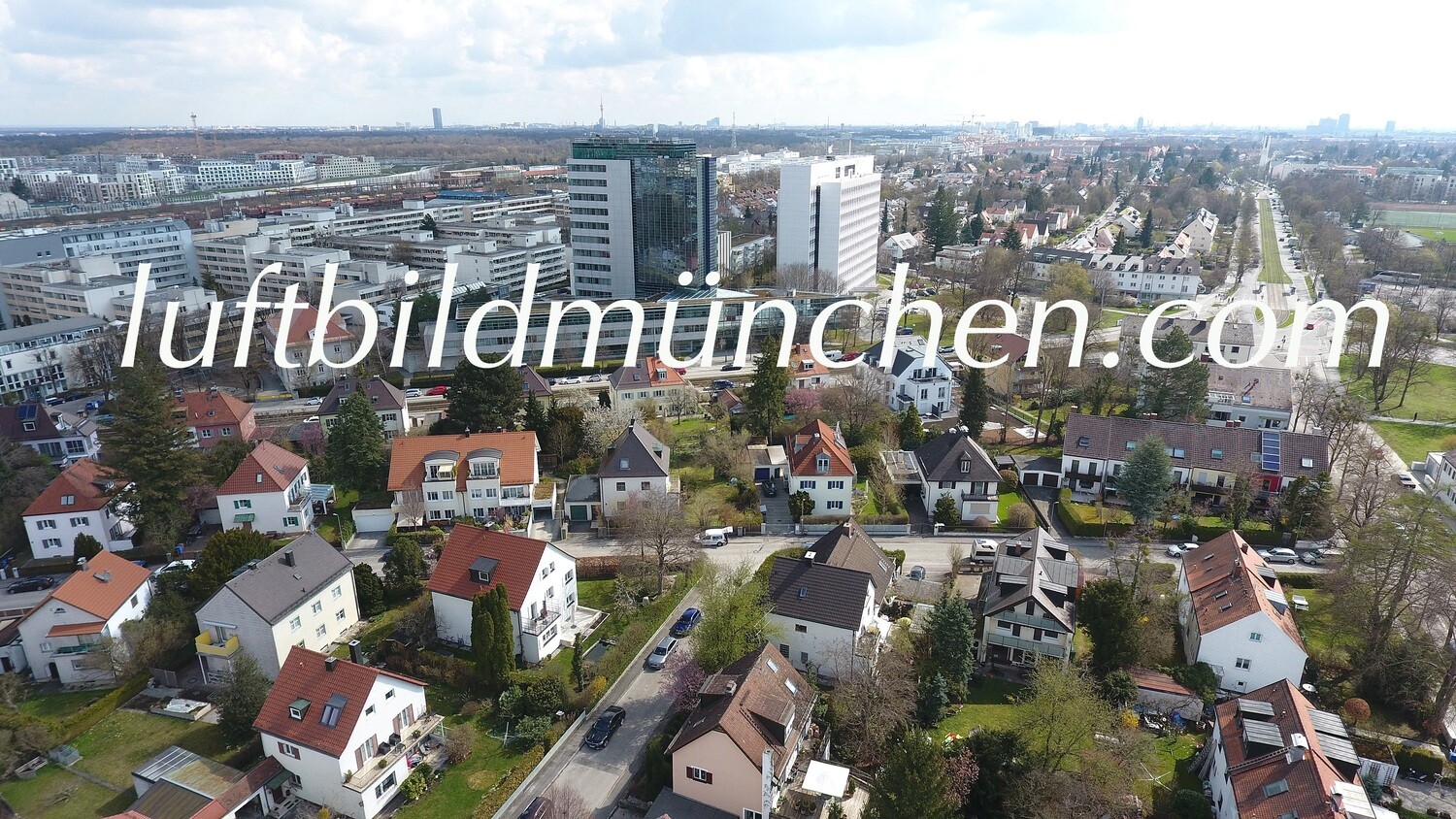 Luftbildfoto, Luftaufnahme, Luftbild, Foto mit Drohne, München, Foto von oben, Pasing, Wohngebiet,
