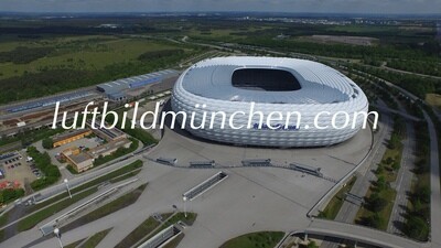 Luftbildfoto, Luftaufnahme, Luftbild, Foto mit Drohne, München, Foto von oben, Sehenswürdigkeit, Allianzarena, Allianz Arena, FC Bayern, Fussballstadion,